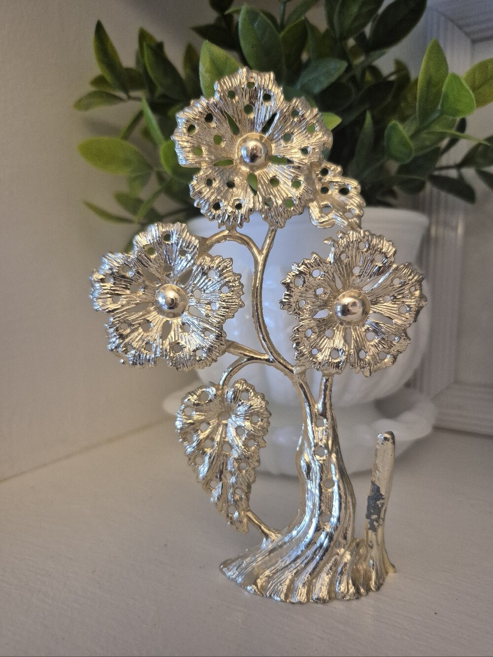 Vintage Multi Flowers Earrings Holder Made by Torino 70s 80s